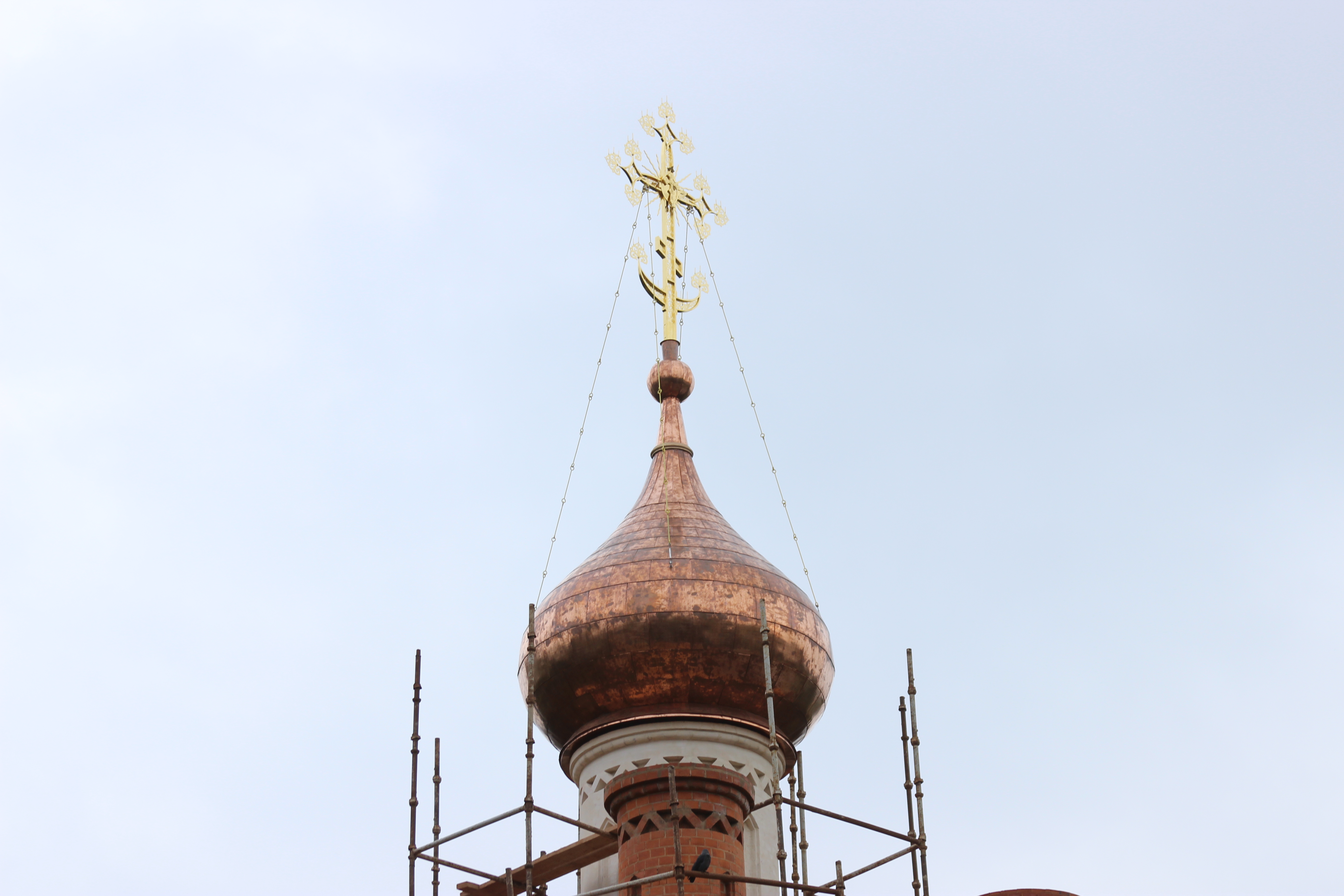 Нашей Компанией был изготовлен и установлен купол с крестом на Мироносицкий храм г. Истра